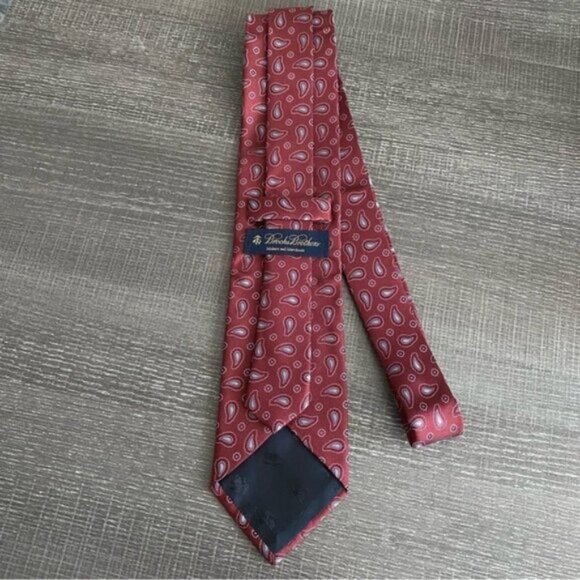NWT Brooks Brothers Makers & Merchants Neck Tie 100% Italian Silk Paisley 3.5" - Picture 8 of 9